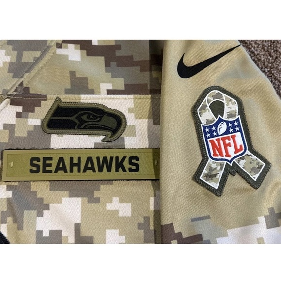 Russell Wilson Seattle Seahawks Womens Nike Salute To Service Camo Jersey XL NWT - Picture 3 of 5
